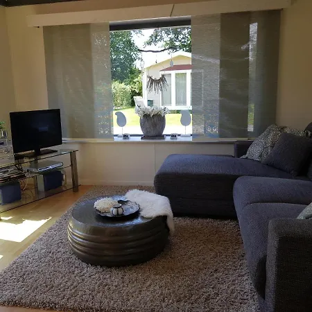 בקתה De Bijsselse Enk, Chalet 27 *