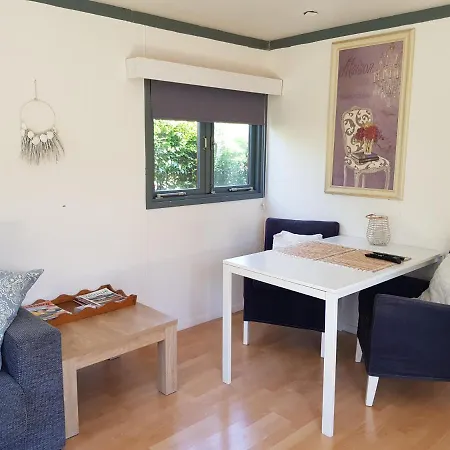De Bijsselse Enk, Chalet 27 * נונספייט